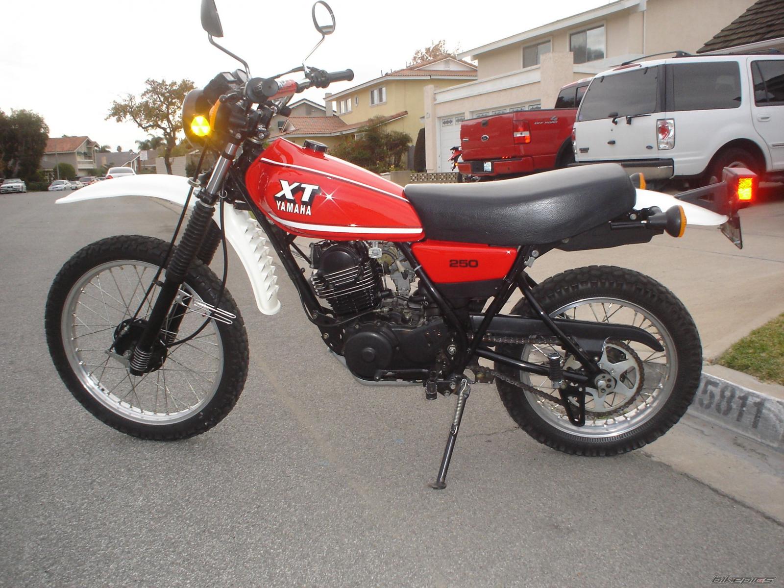 Review of Yamaha XT 250 1980: pictures, live photos 