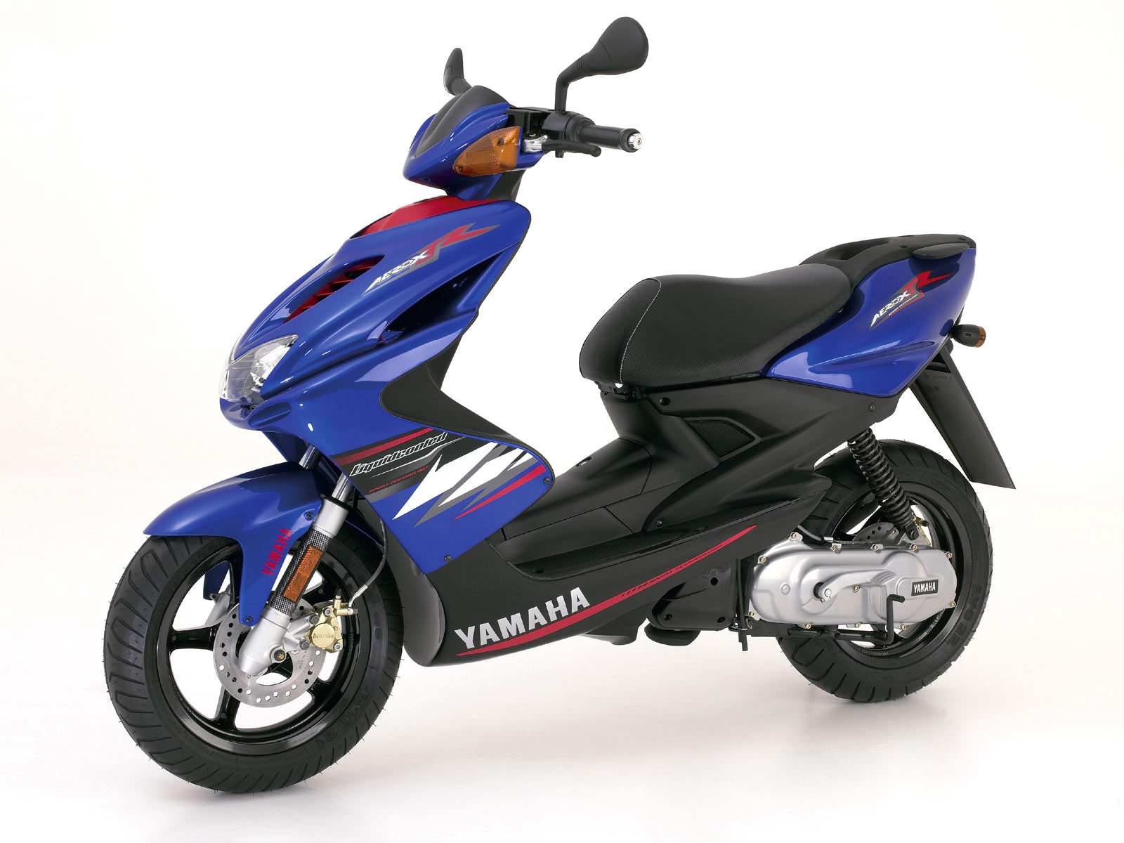 Yamaha Aerox 4 Photos, Informations, Articles - Bikes 